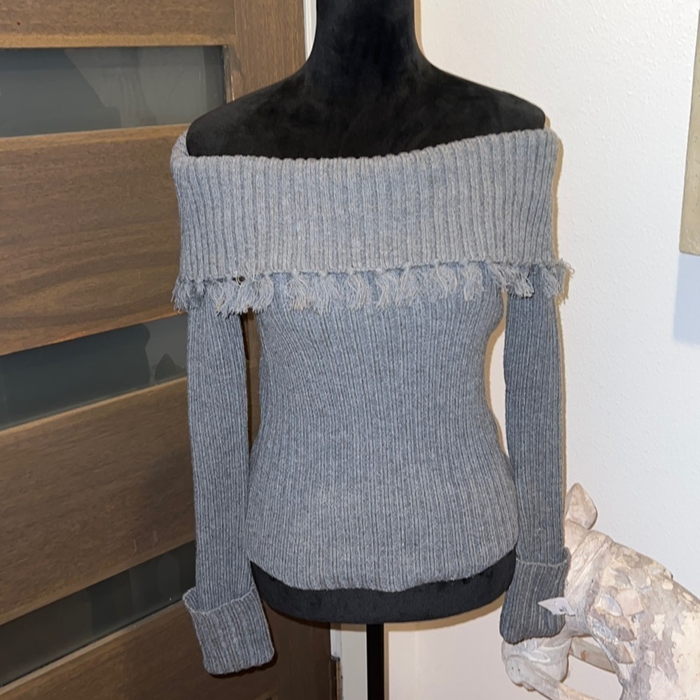 Line & Dot off the shoulder ribbed gray sweater boho fringe tassels XS new